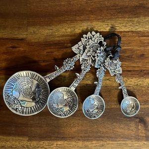 Ganz 4 pc Measuring Spoon Set Roosters with Sunflowers, Live Love Laugh